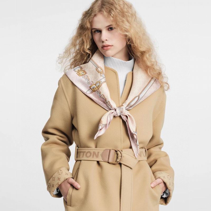 LV silk scarf 90X90cm E (10)