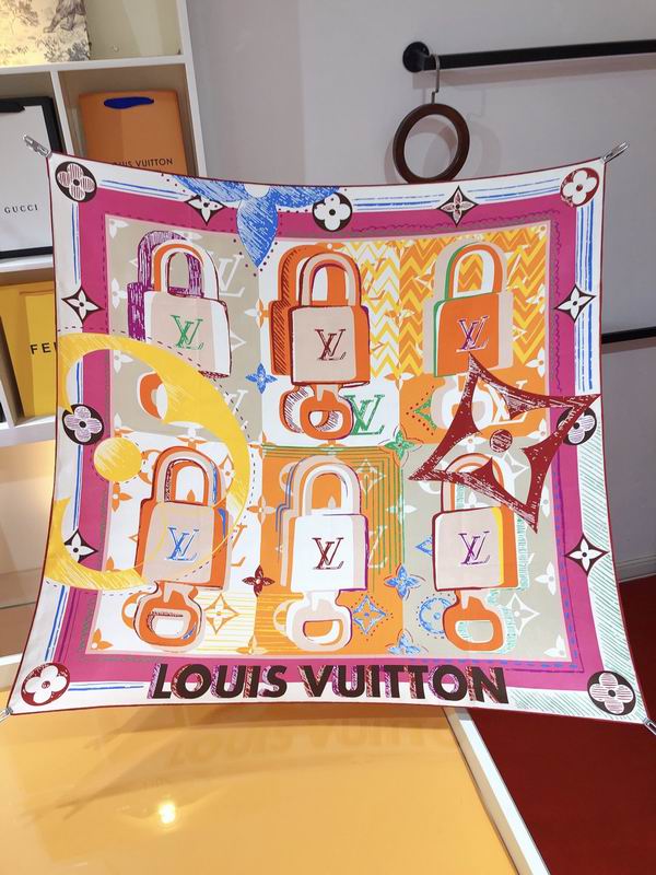 LV silk scarf 90X90cm E (10)