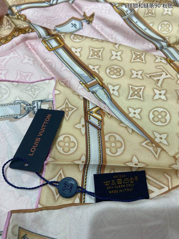 LV silk scarf 90X90cm E (11)