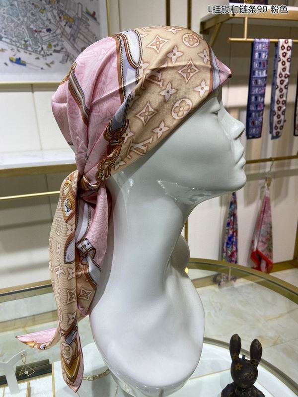 LV silk scarf 90X90cm E (13)