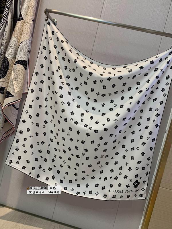 LV silk scarf 90X90cm E (16)