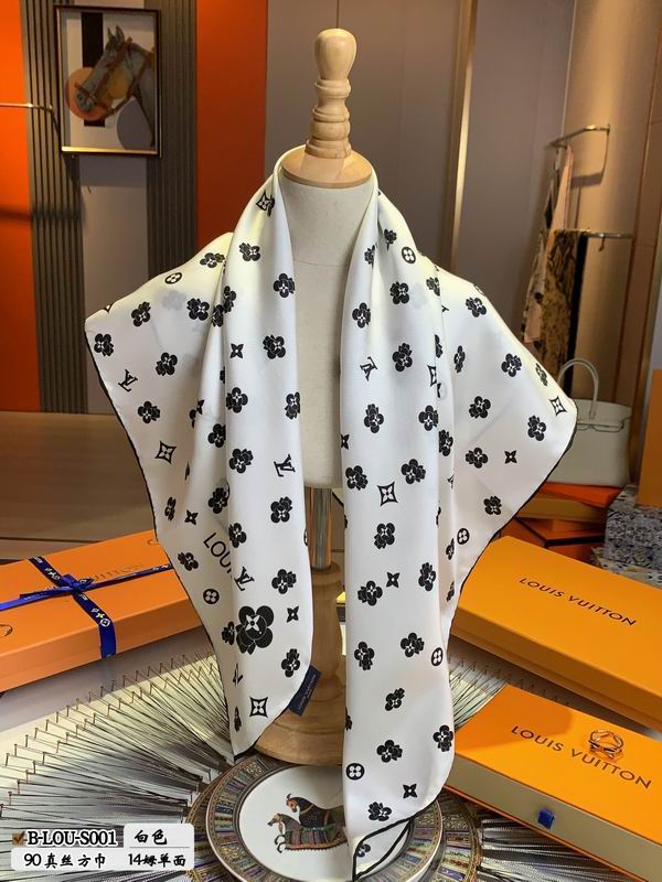 LV silk scarf 90X90cm E (17)