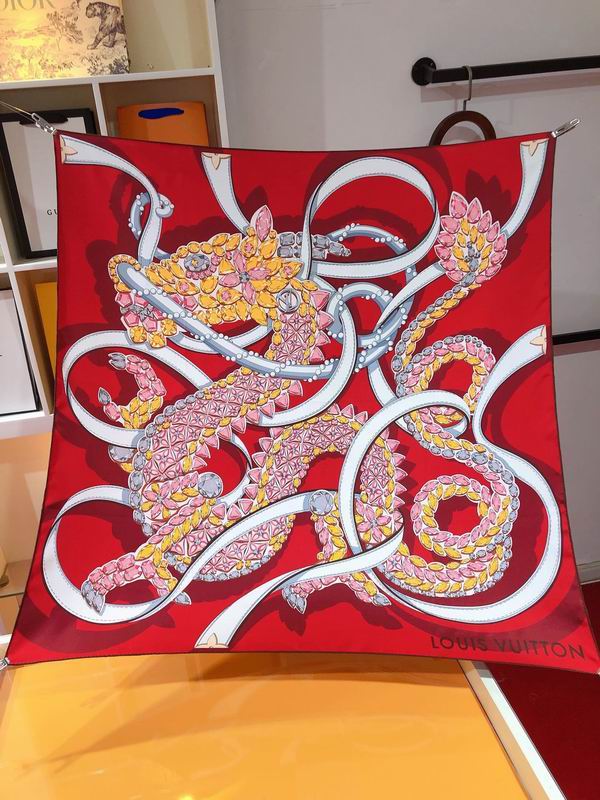 LV silk scarf 90X90cm E (17)