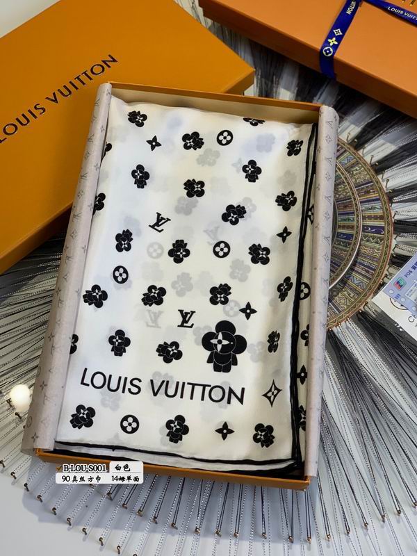 LV silk scarf 90X90cm E (18)