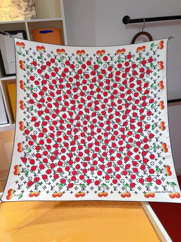 LV silk scarf 90X90cm E (19)