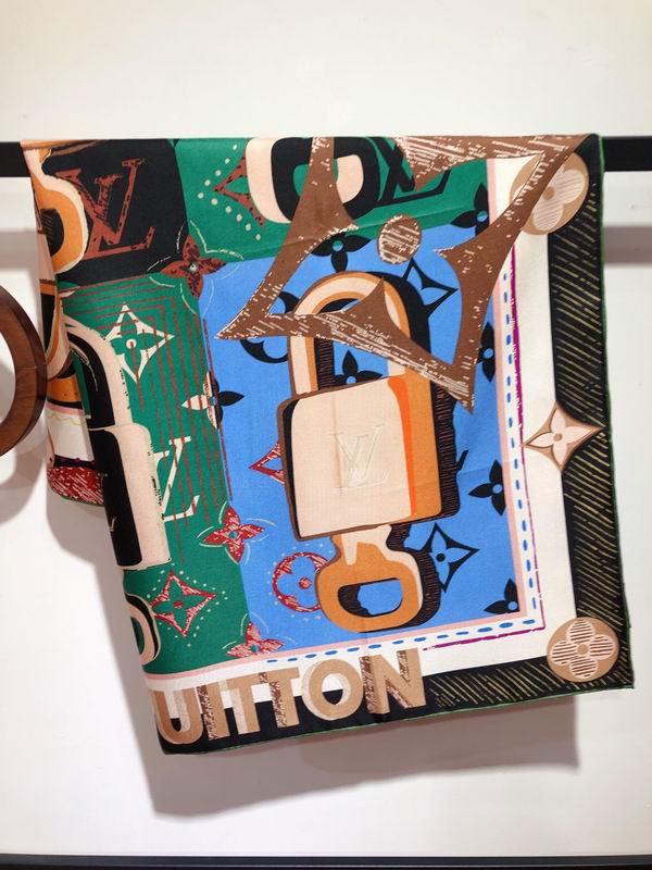 LV silk scarf 90X90cm E (19)