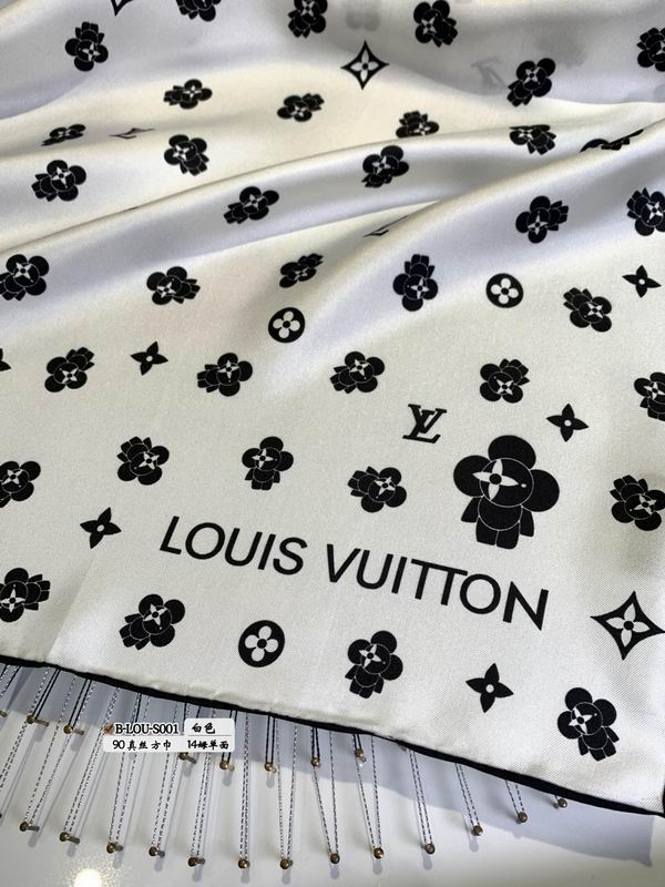 LV silk scarf 90X90cm E (19)