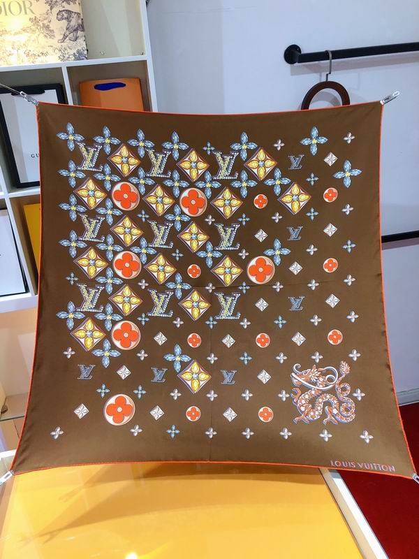 LV silk scarf 90X90cm E (19)
