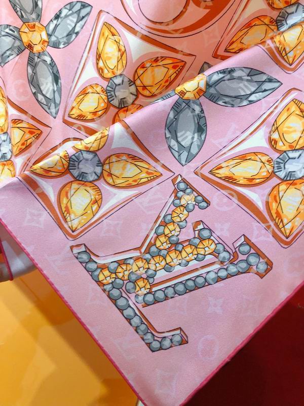 LV silk scarf 90X90cm E (19)