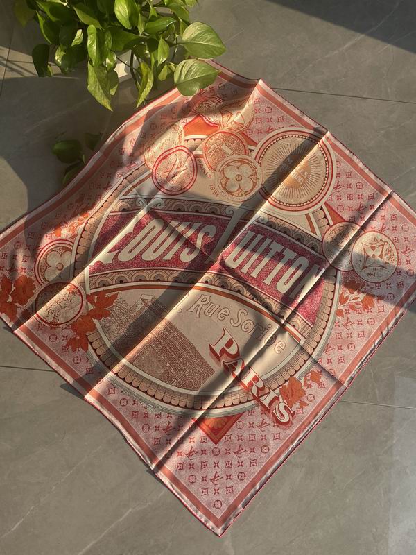 LV silk scarf 90X90cm E (2)