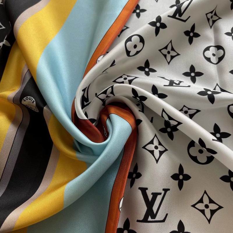 LV silk scarf 90X90cm E (2)