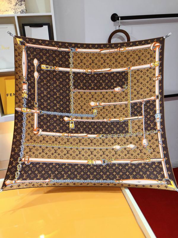 LV silk scarf 90X90cm E (20)