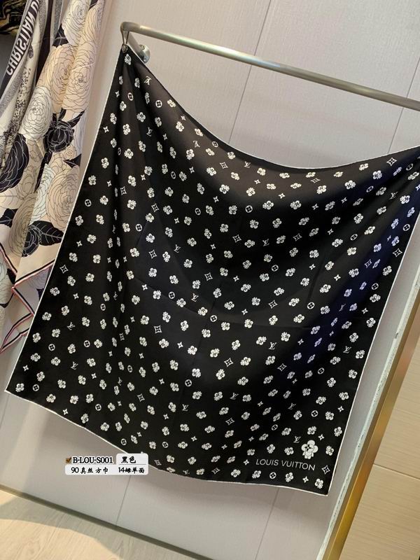 LV silk scarf 90X90cm E (21)