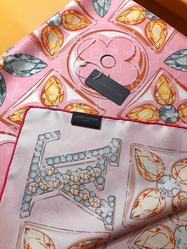 LV silk scarf 90X90cm E (22)
