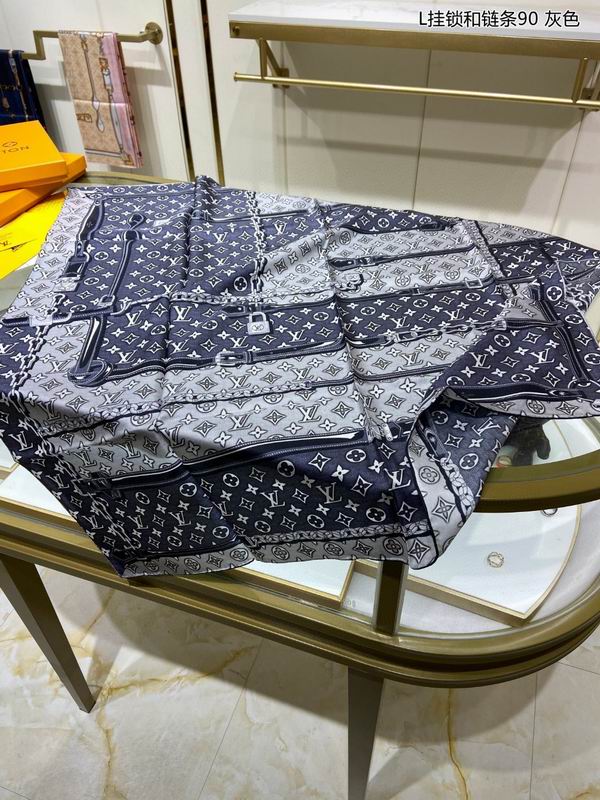 LV silk scarf 90X90cm E (25)