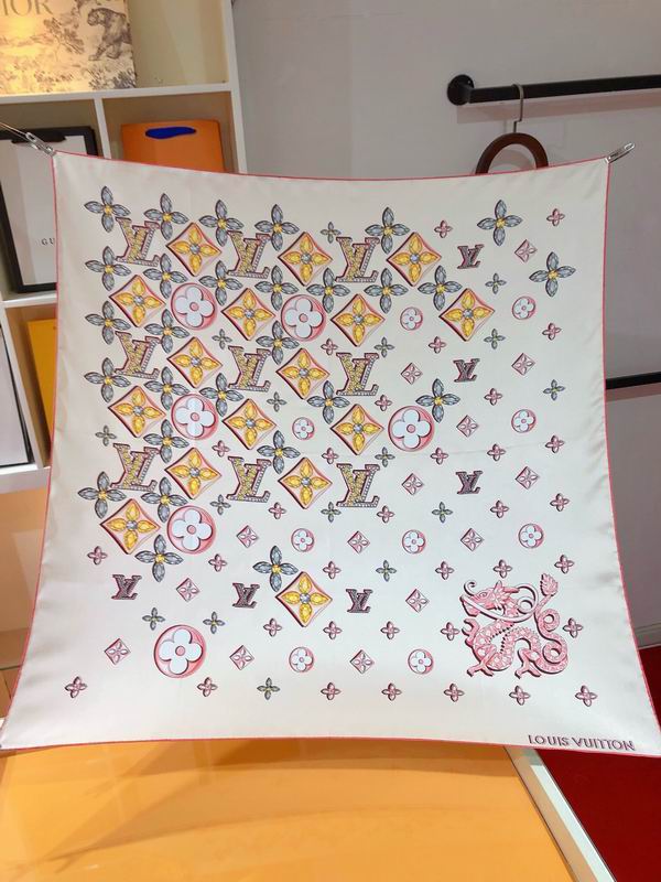 LV silk scarf 90X90cm E (26)