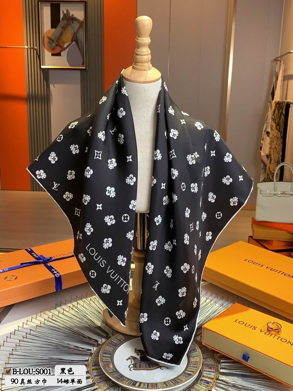 LV silk scarf 90X90cm E (28)