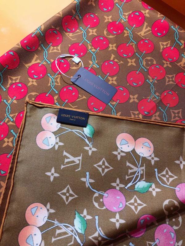 LV silk scarf 90X90cm E (3)