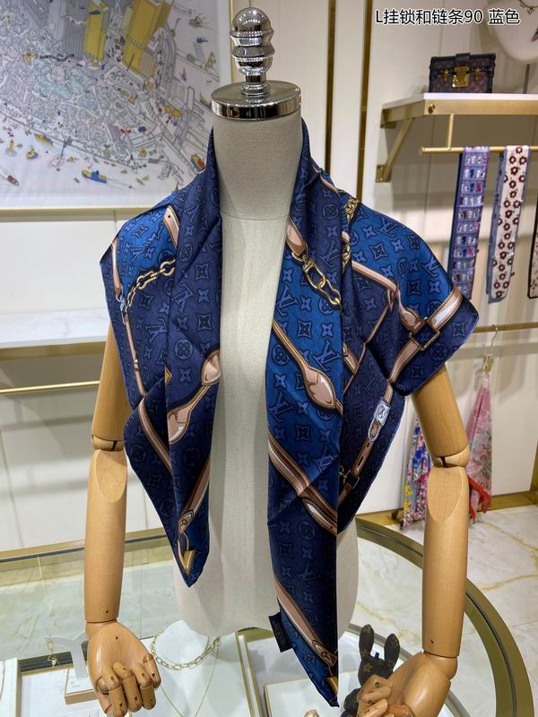 LV silk scarf 90X90cm E (3)