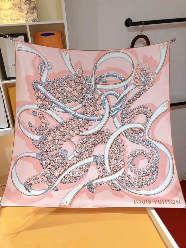 LV silk scarf 90X90cm E (34)