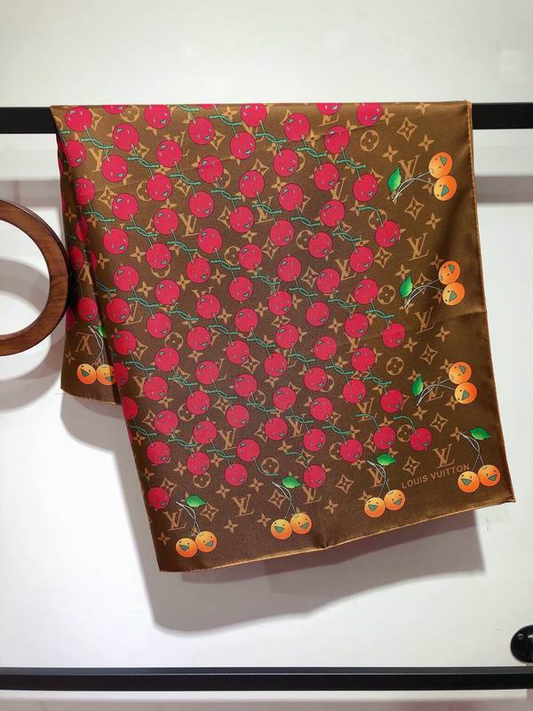 LV silk scarf 90X90cm E (4)