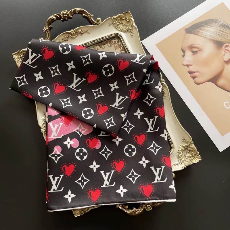 LV silk scarf 90X90cm E (4)