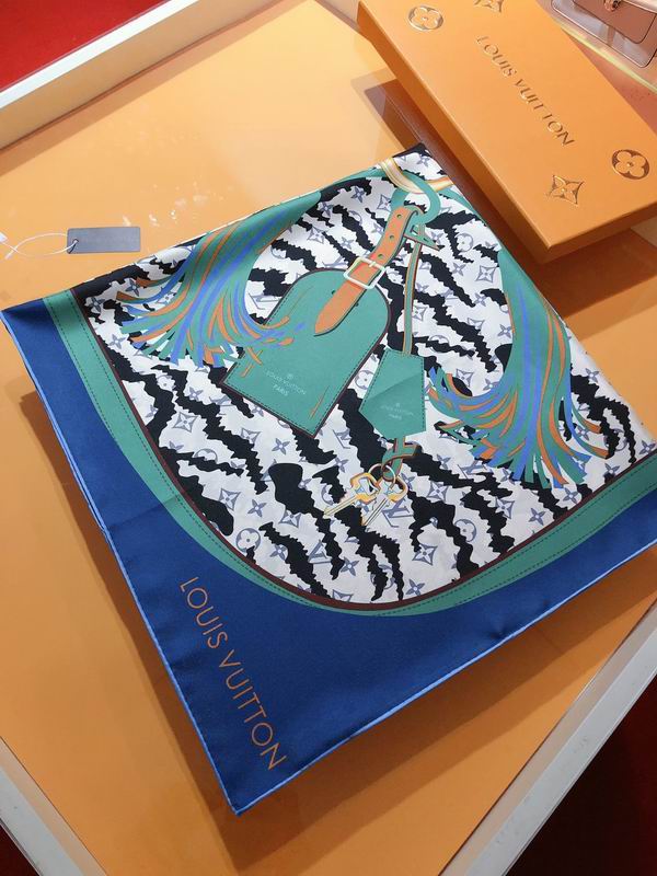 LV silk scarf 90X90cm E (4)