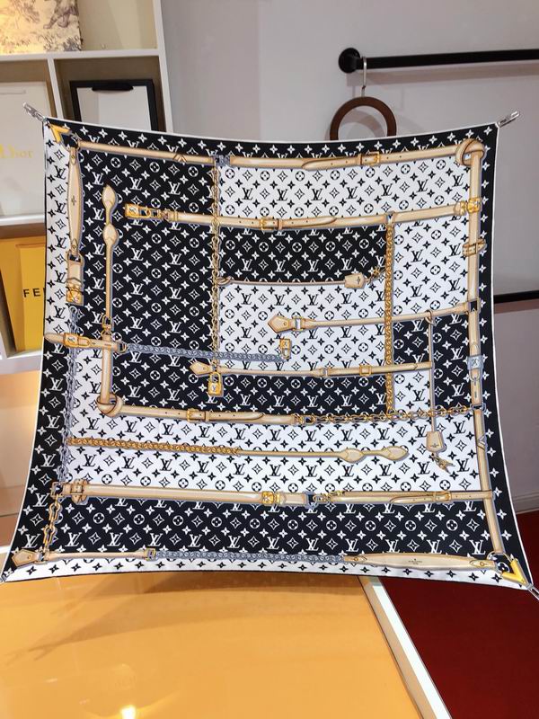 LV silk scarf 90X90cm E (5)