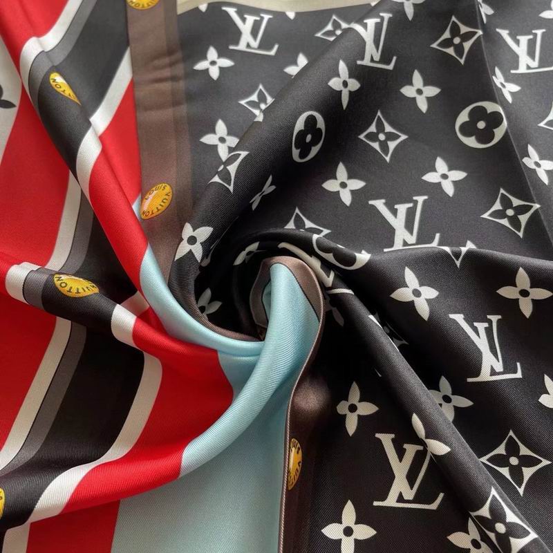 LV silk scarf 90X90cm E (5)
