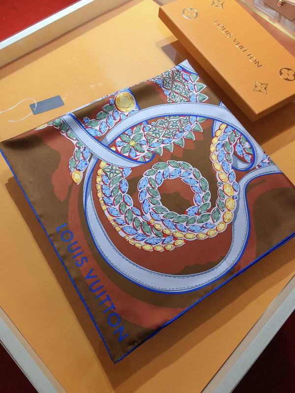 LV silk scarf 90X90cm E (5)