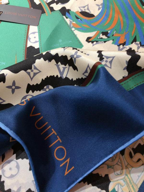 LV silk scarf 90X90cm E (6)