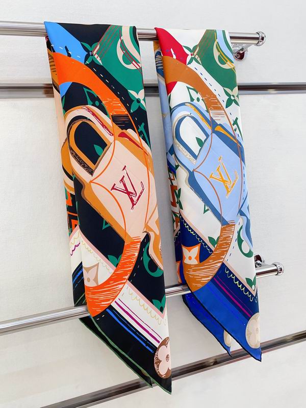 LV silk scarf 90X90cm E (7)