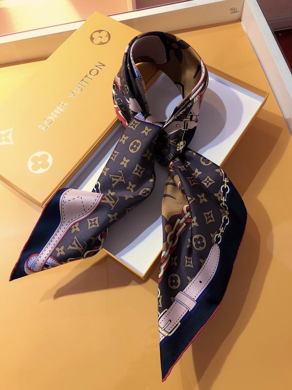 LV silk scarf 90X90cm E (7)