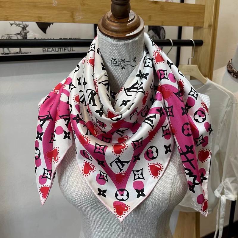 LV silk scarf 90X90cm E (8)