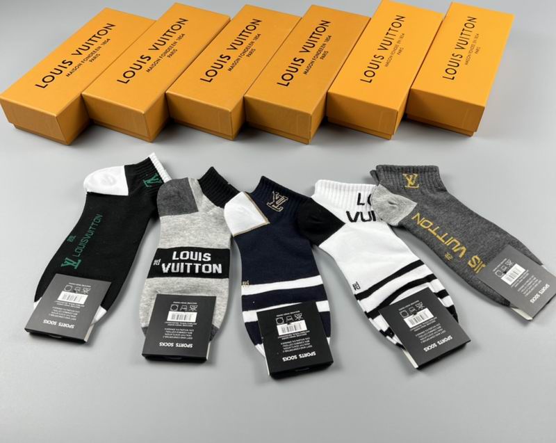 LV socks (2)