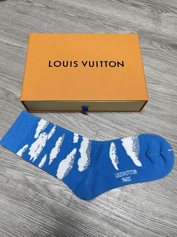 LV socks (2)