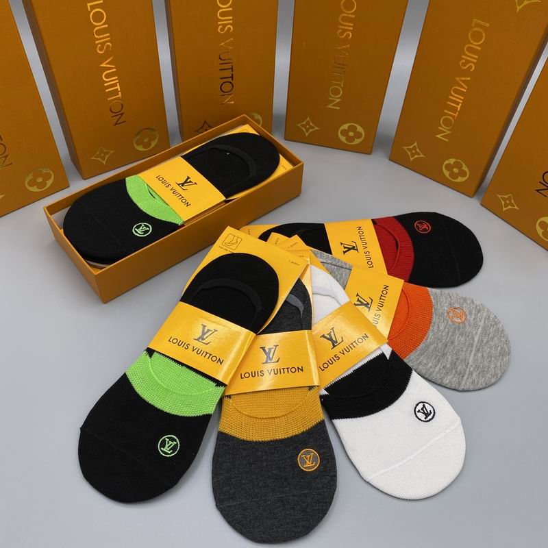 LV socks (4)