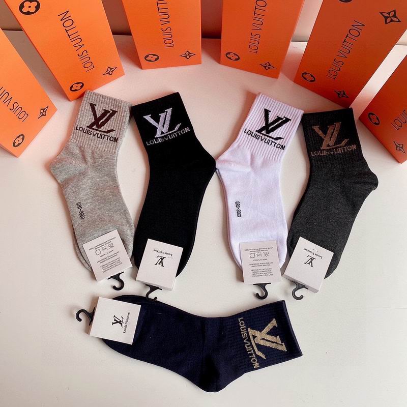 LV socks (4)