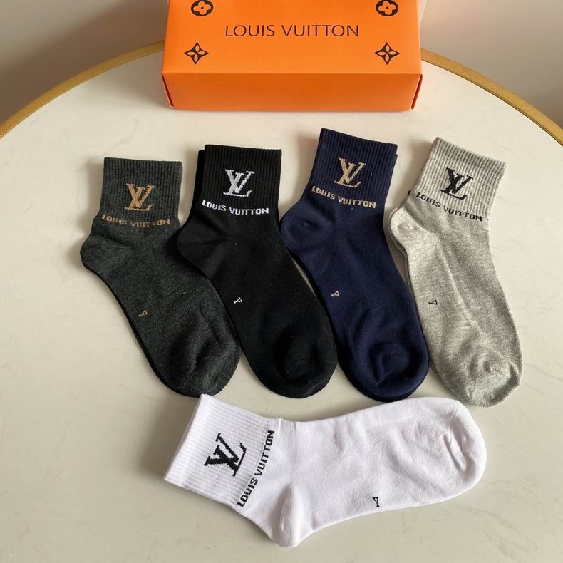 LV socks (4)