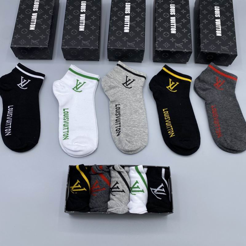 LV socks (4)
