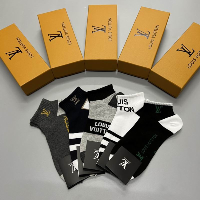 LV socks (4)