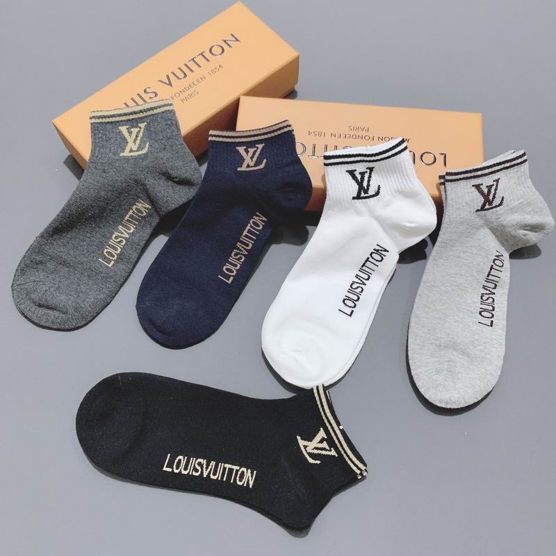 LV socks (4)