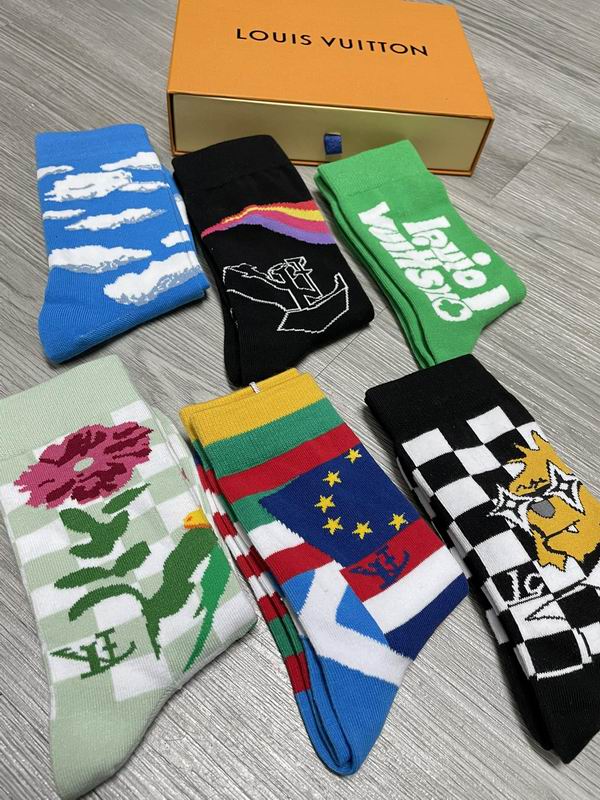LV socks (5)