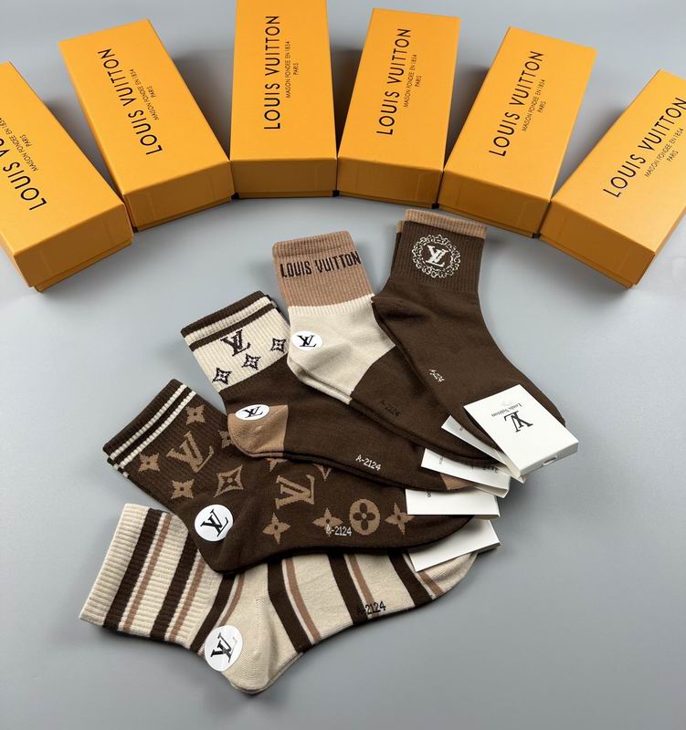 LV socks (8)