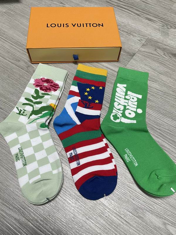 LV socks (9)