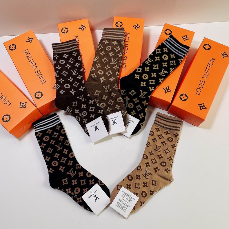 LV socks  (1)