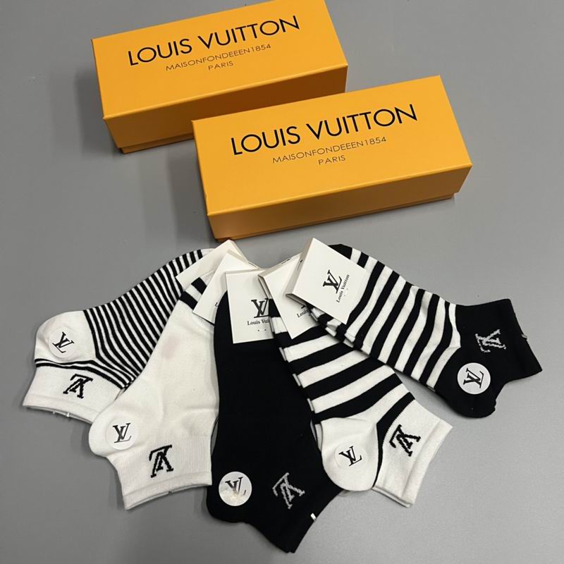 LV socks  (2)