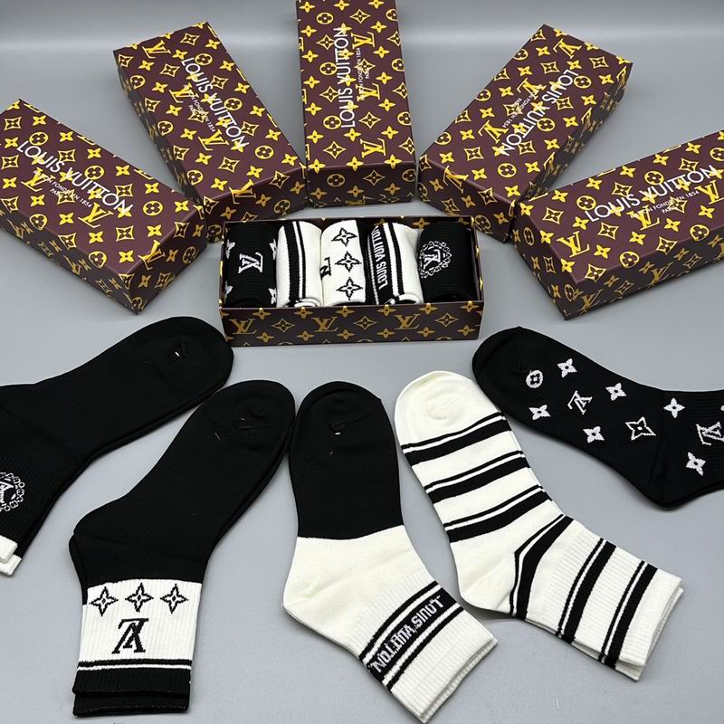 LV socks  (3)