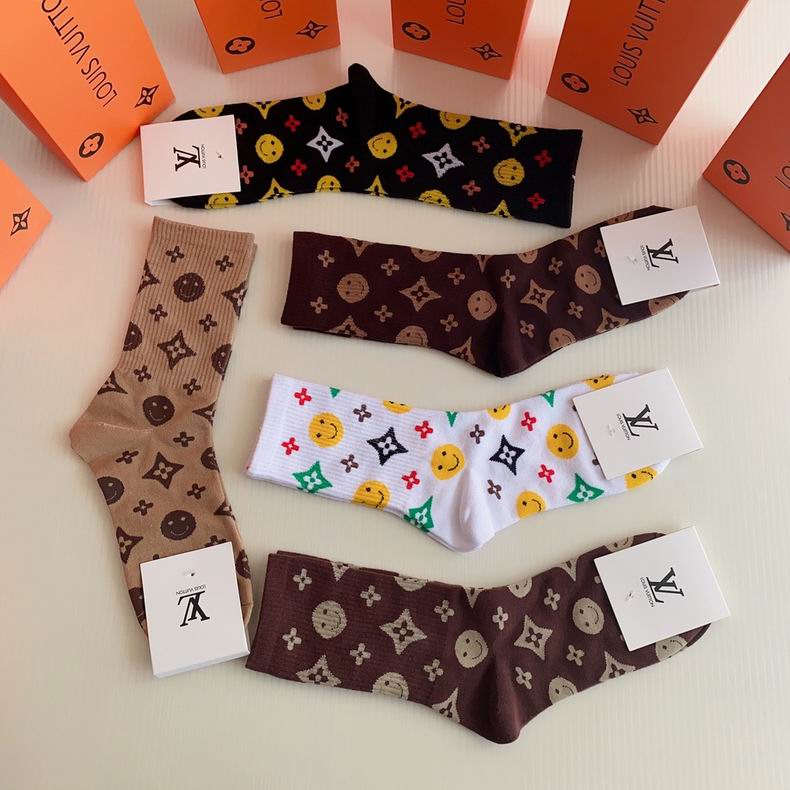 LV socks  (4)