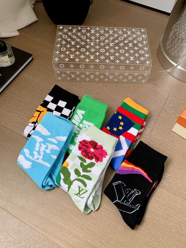 LV socks  (5)